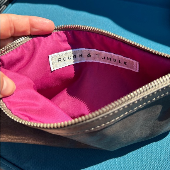 Rough and tumble Alex cases - Picture 4 of 6